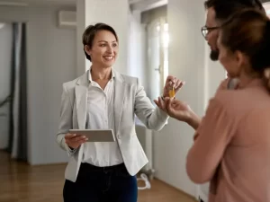 TÉCNICO EM TRANSAÇÕES IMOBILIÁRIAS